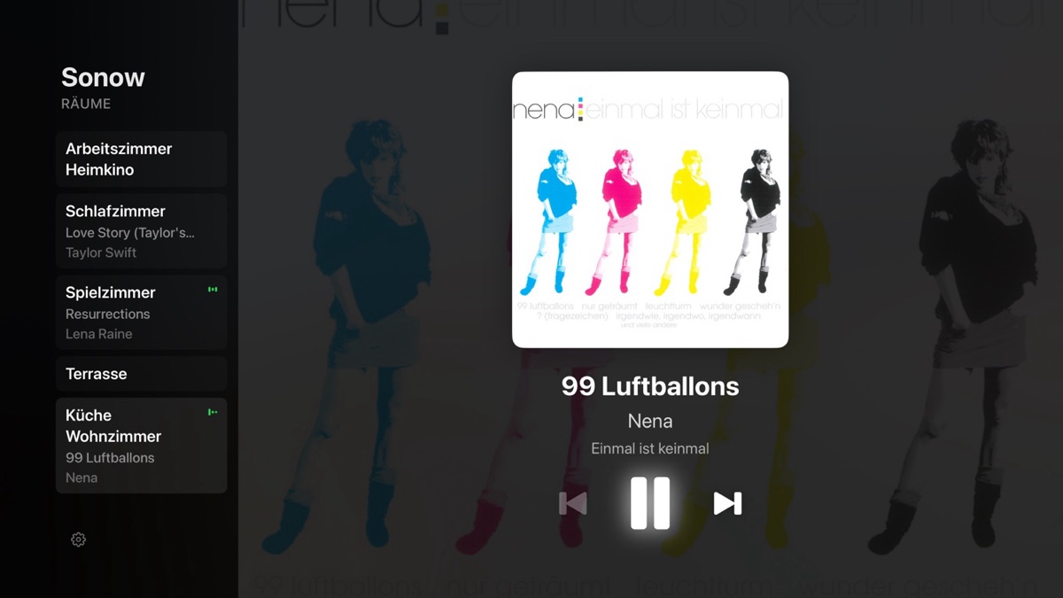 Sonow auf dem Apple TV: links die Räume, rechts Albumcover und der Titel, der gerade läuft